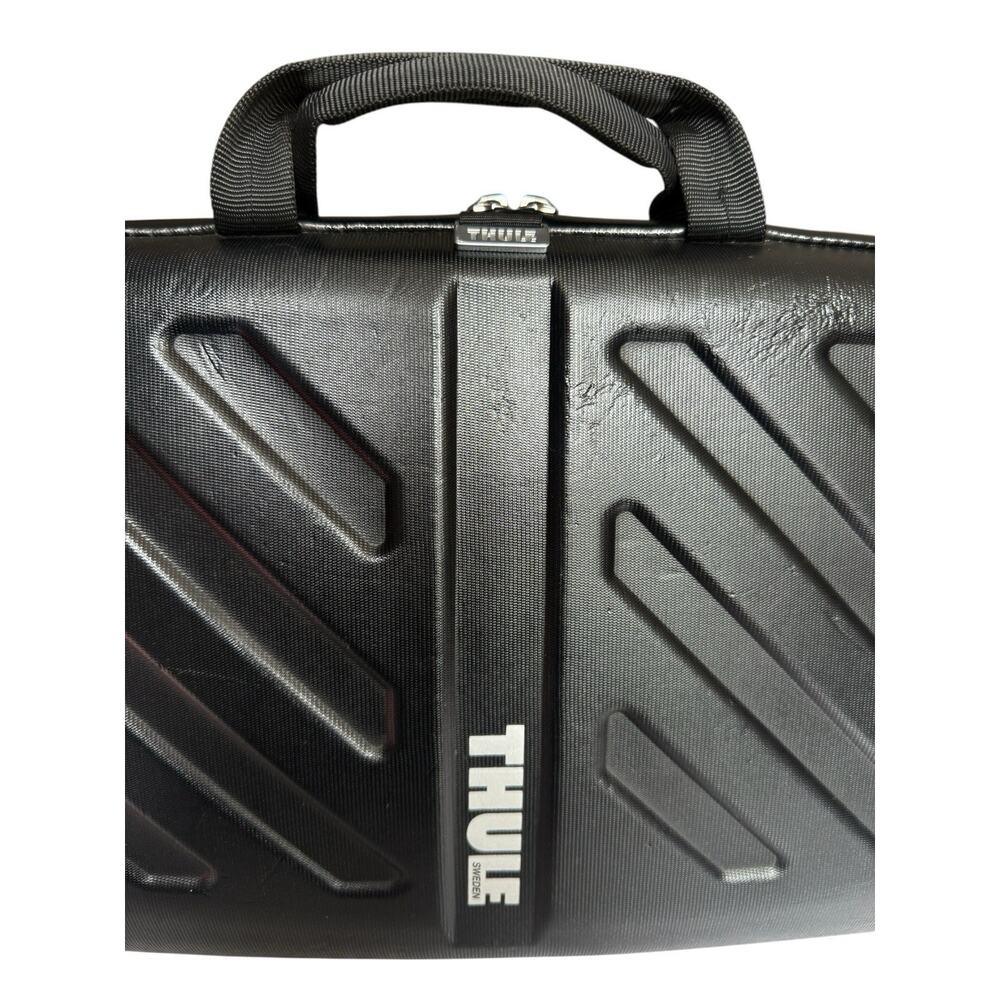 Thule Gauntlet 3.0 Laptop Case 13" Hard Shell Bag MacBook Black Travel No Strap